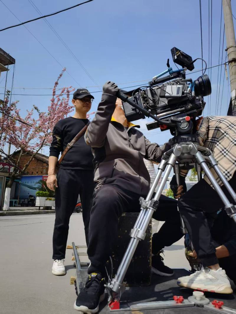 灵丘县广告片拍摄：快消品牌爆款之选，网感内容适配社媒传播！